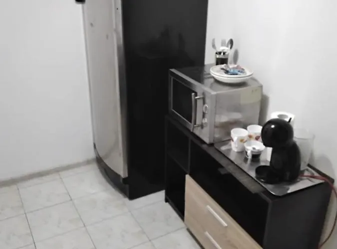 Privata Cu Baie Tina, Iulius Mall 3*