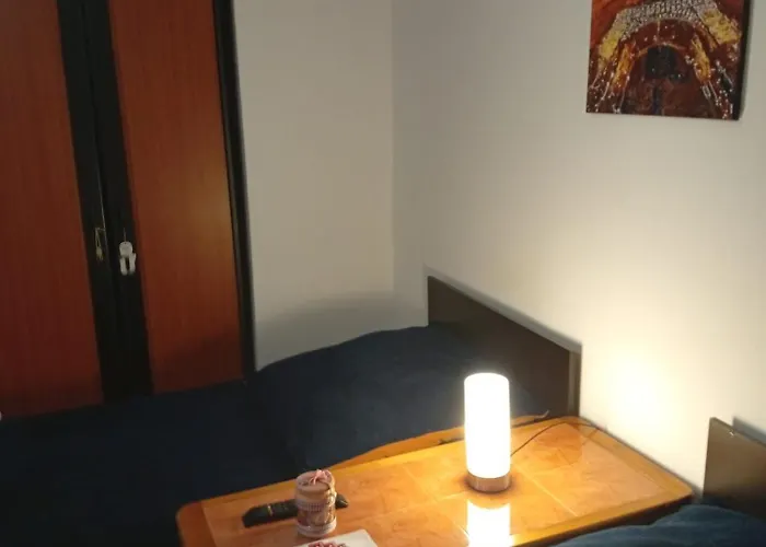 Privata Cu Baie Tina, Iulius Mall 3*